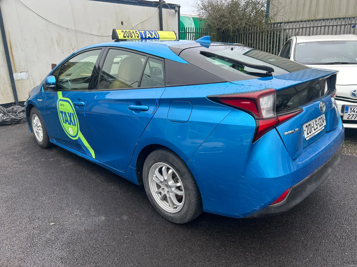 2020 TAXI READY Toyota Prius 1.8 hybrid autoamtic - Image 3