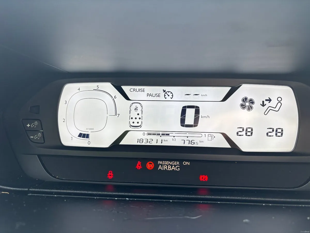 Citroen C4 Picasso 7-seater 2016 FAST SELL - Image 4