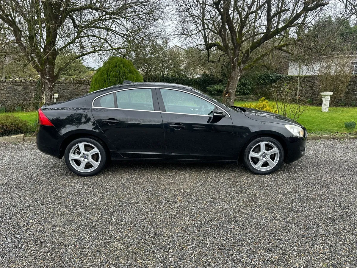 Volvo S60 - Image 3