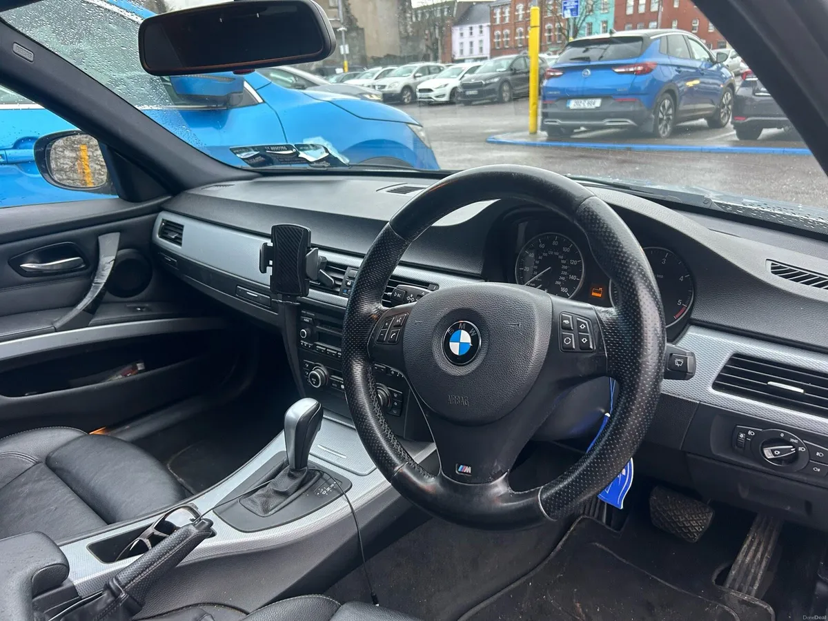 BMW 320d touring - Image 4