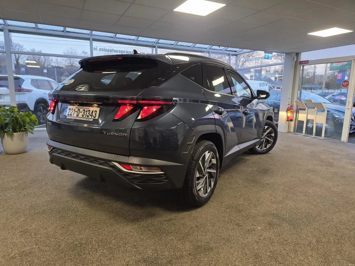 Hyundai Tucson IX35 1.6D Executive 2022 - Image 3