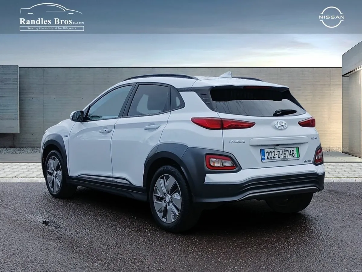 Hyundai KONA Kona EV Premium 64 kWh - Image 4