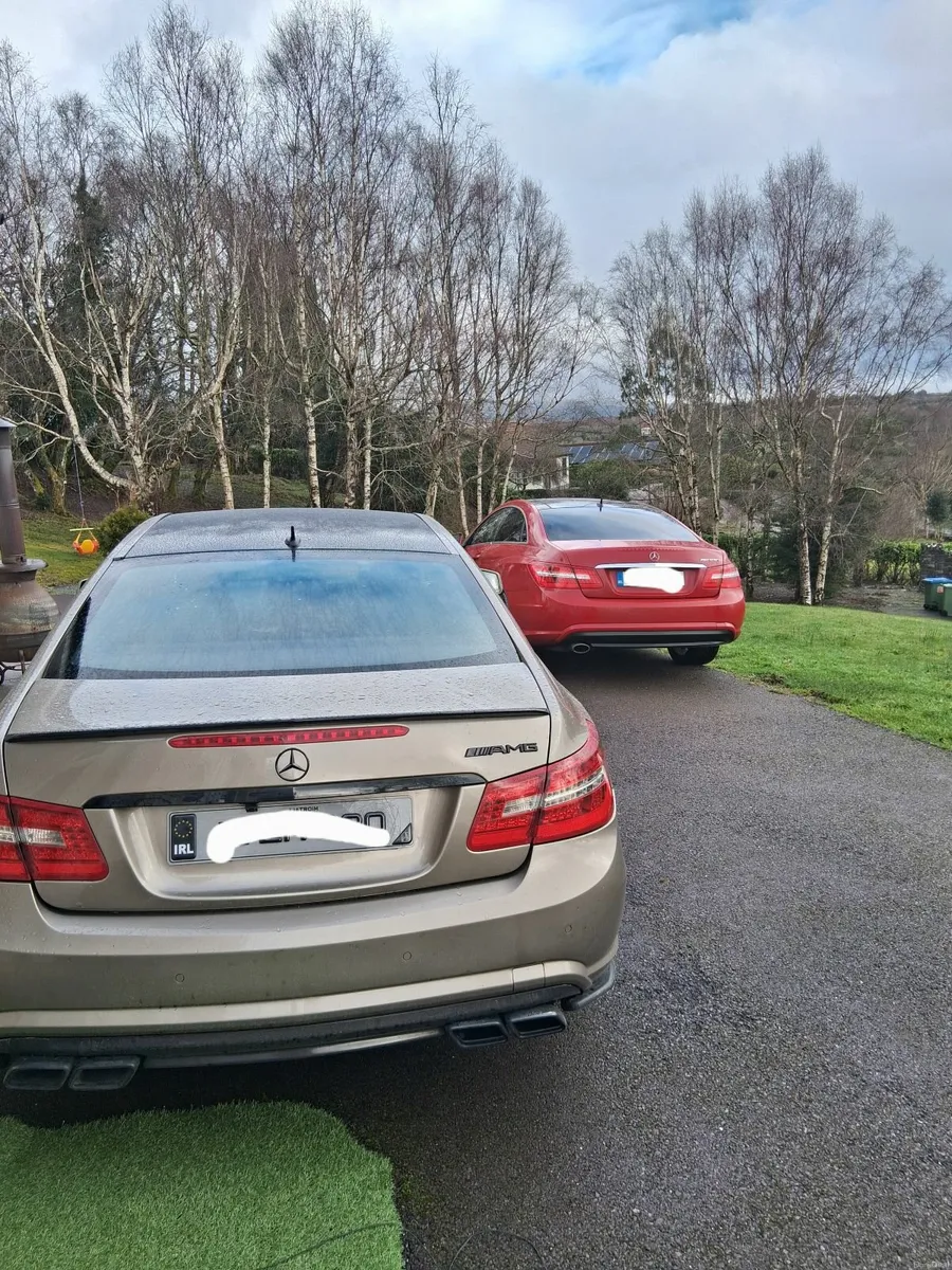 Mercedes-Benz E-Class 2011 - Image 2