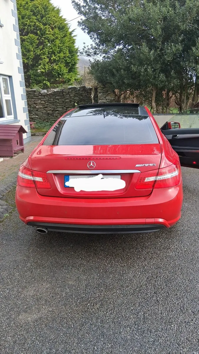 Mercedes-Benz E-Class 2011 - Image 3