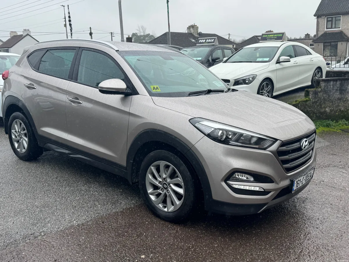 Hyundai Tucson Executive high spec - Image 3