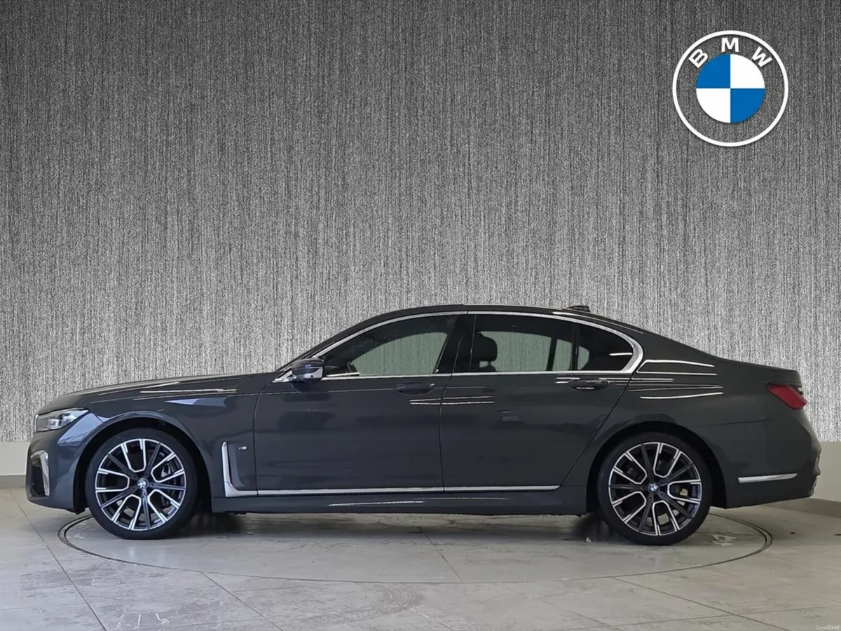 BMW 7-Series 730D M SPORT 4DR AUTO S/ROOF - Image 3