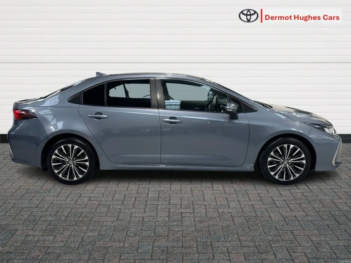 Toyota Corolla LUNA 4DR HYBRID AUTO - Image 3