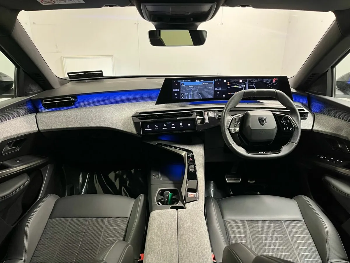 Peugeot 3008 GT EV 73kWh 210BHP - Reversing Camera - Image 4
