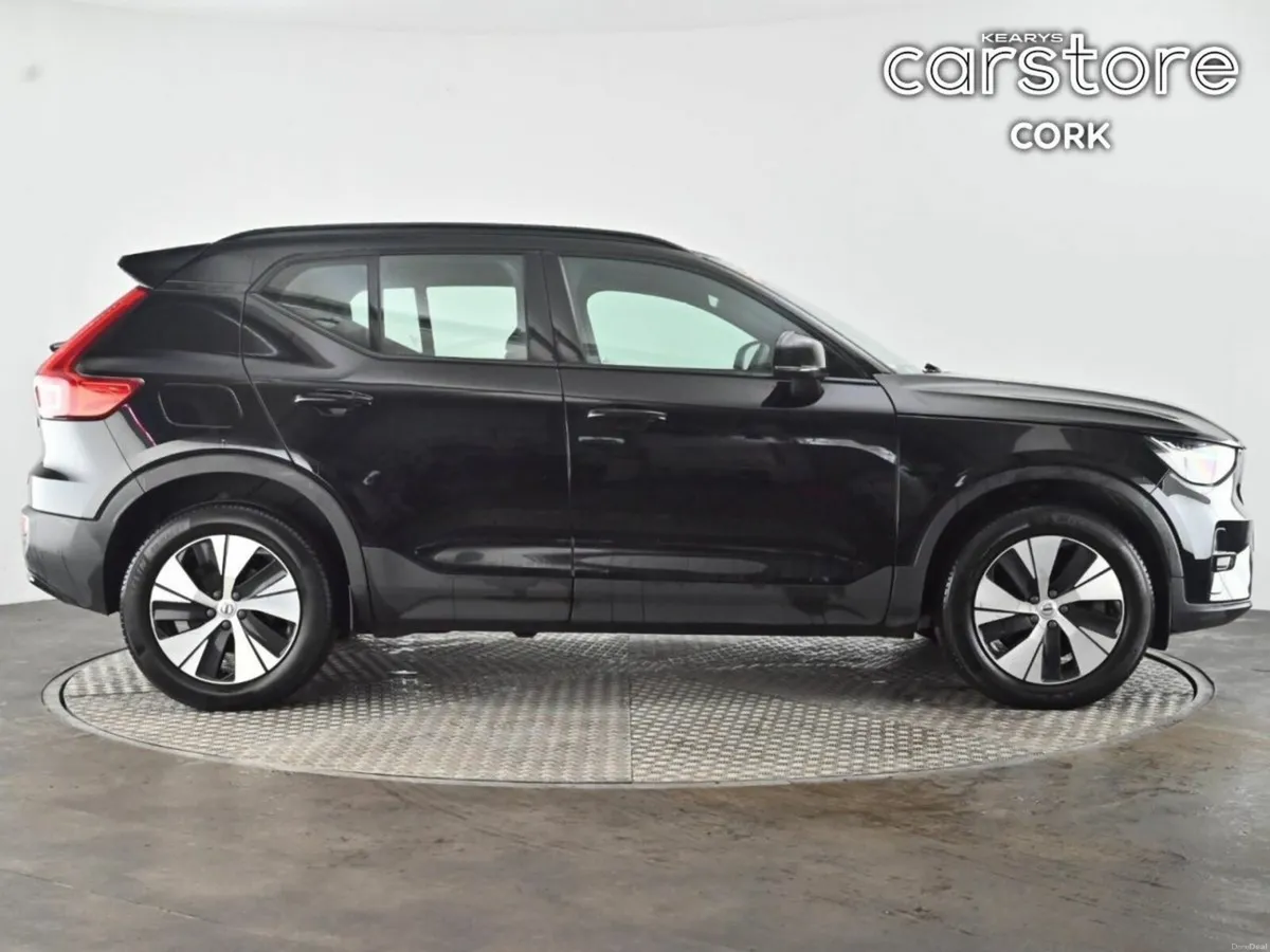 Volvo XC40 Xc40 + T4 Recharge Auto  Plus  Recharge - Image 2