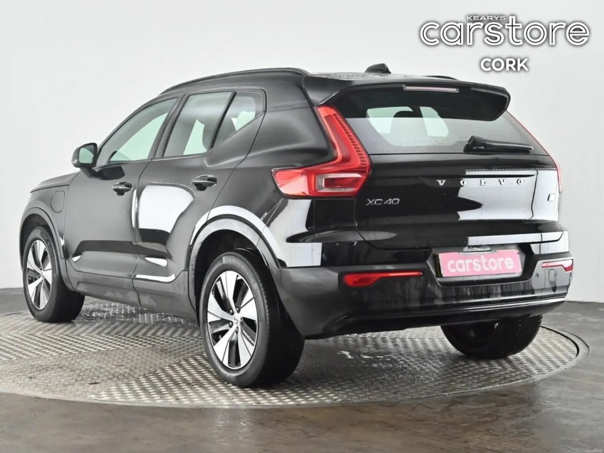 Volvo XC40 Xc40 + T4 Recharge Auto  Plus  Recharge - Image 4