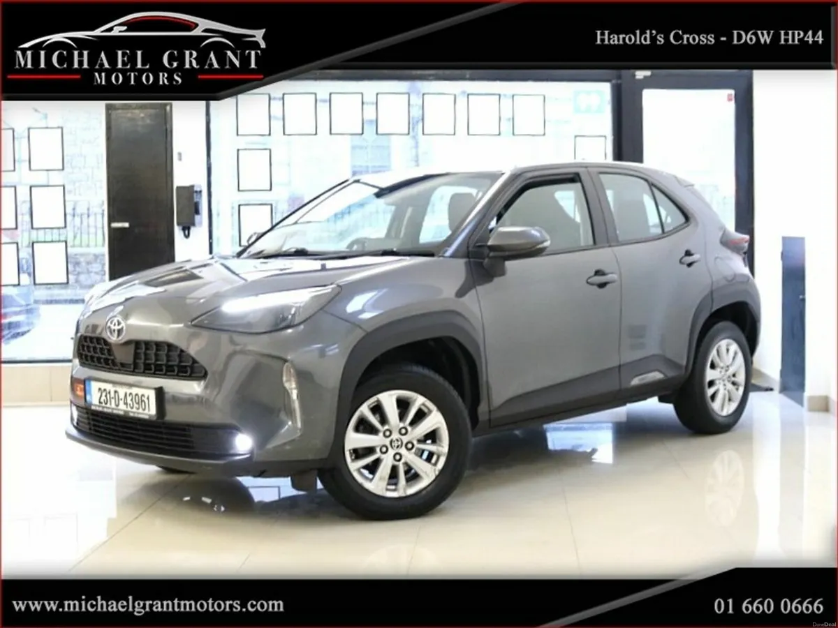 Toyota Yaris Cross 1.5 HYBRID CVT AUTOMATIC LUNA 1 - Image 3