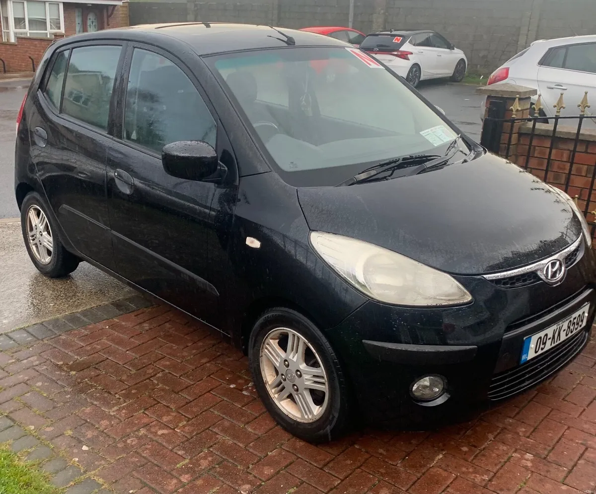 Hyundai i10 2009 - Image 1