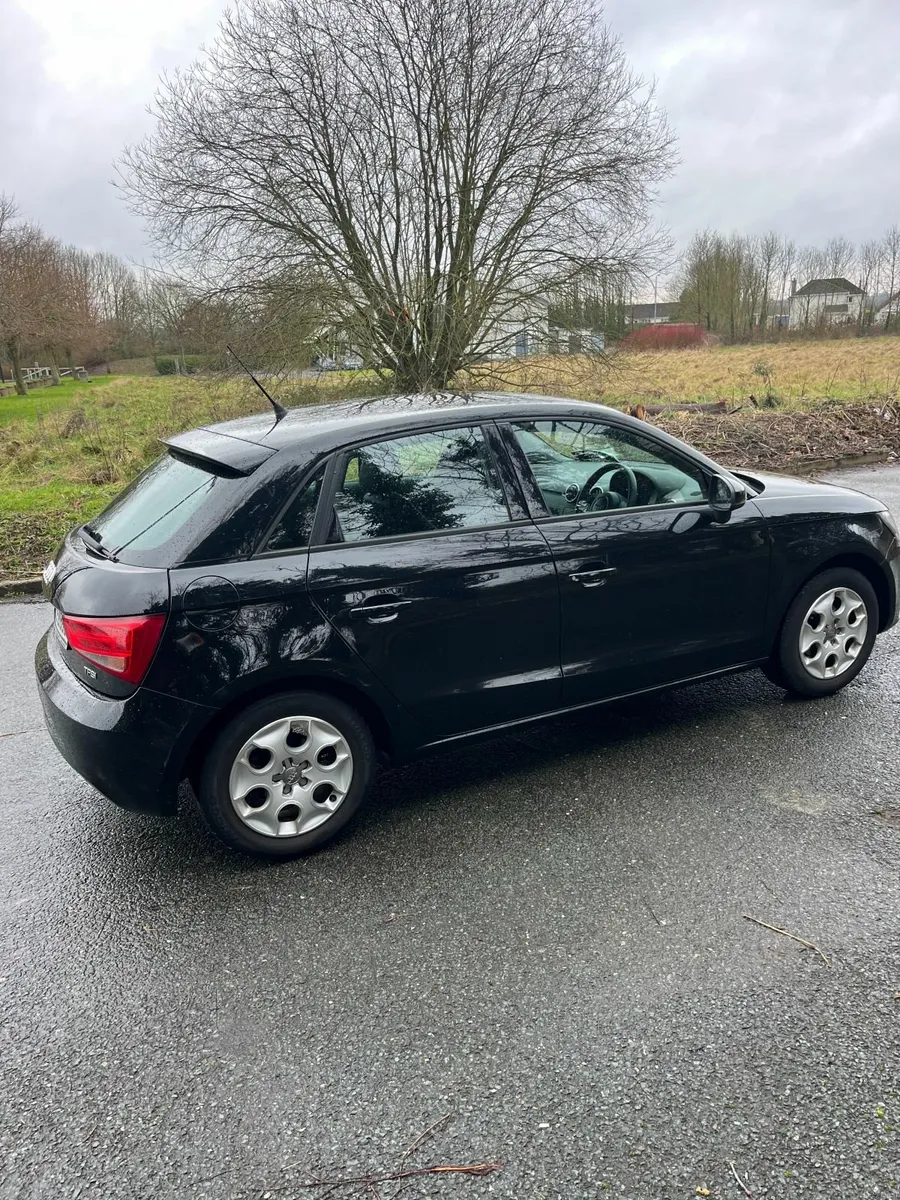 Audi A1 2012 - Image 2