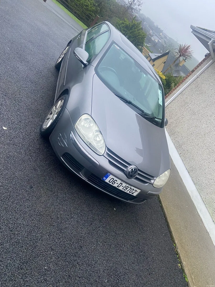 Volkswagen Golf 1.4 petrol 2006 - Image 1