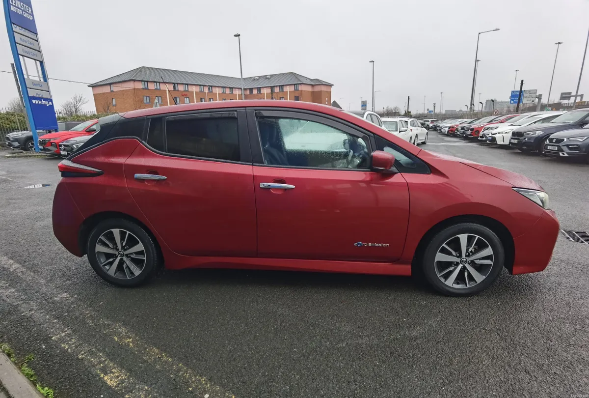 NISSAN LEAF 40KWH EV SV COLD PACK - Image 4