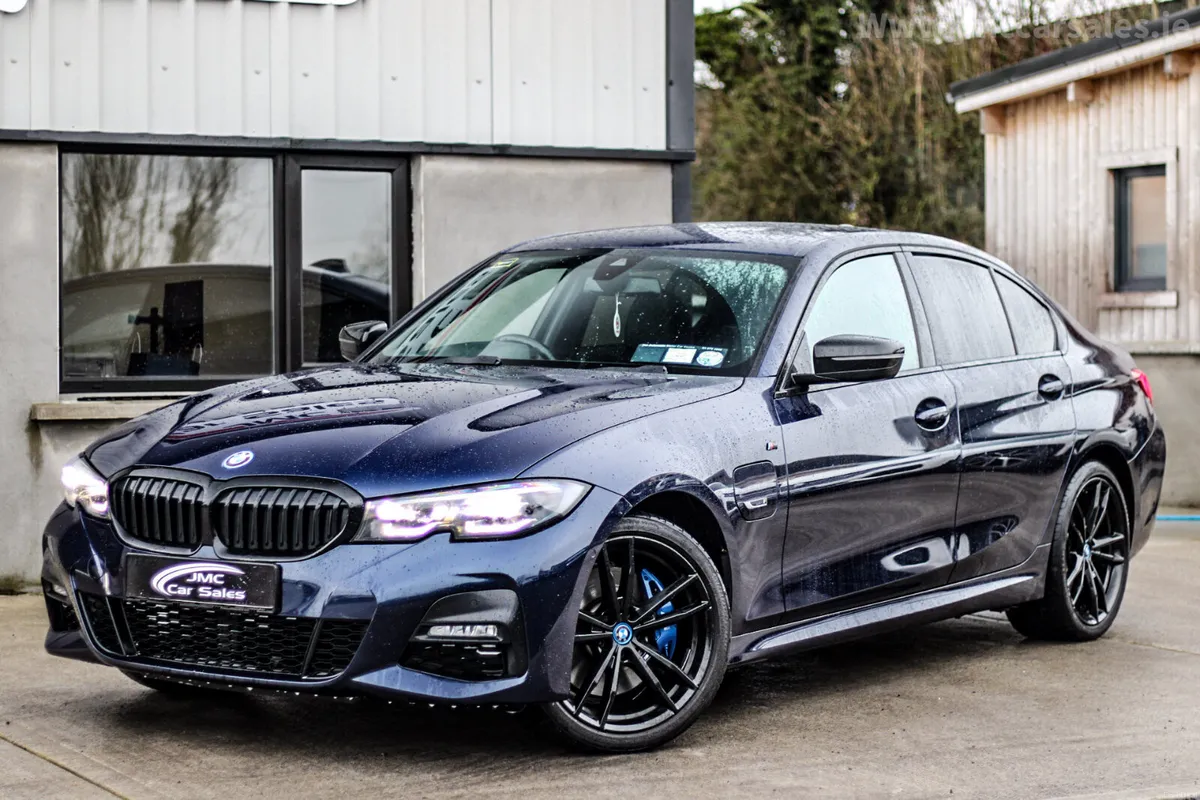 2021 BMW 330e M-SPORT PRO - Image 1
