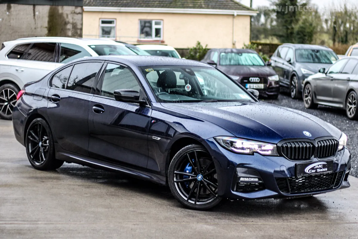 2021 BMW 330e M-SPORT PRO - Image 3