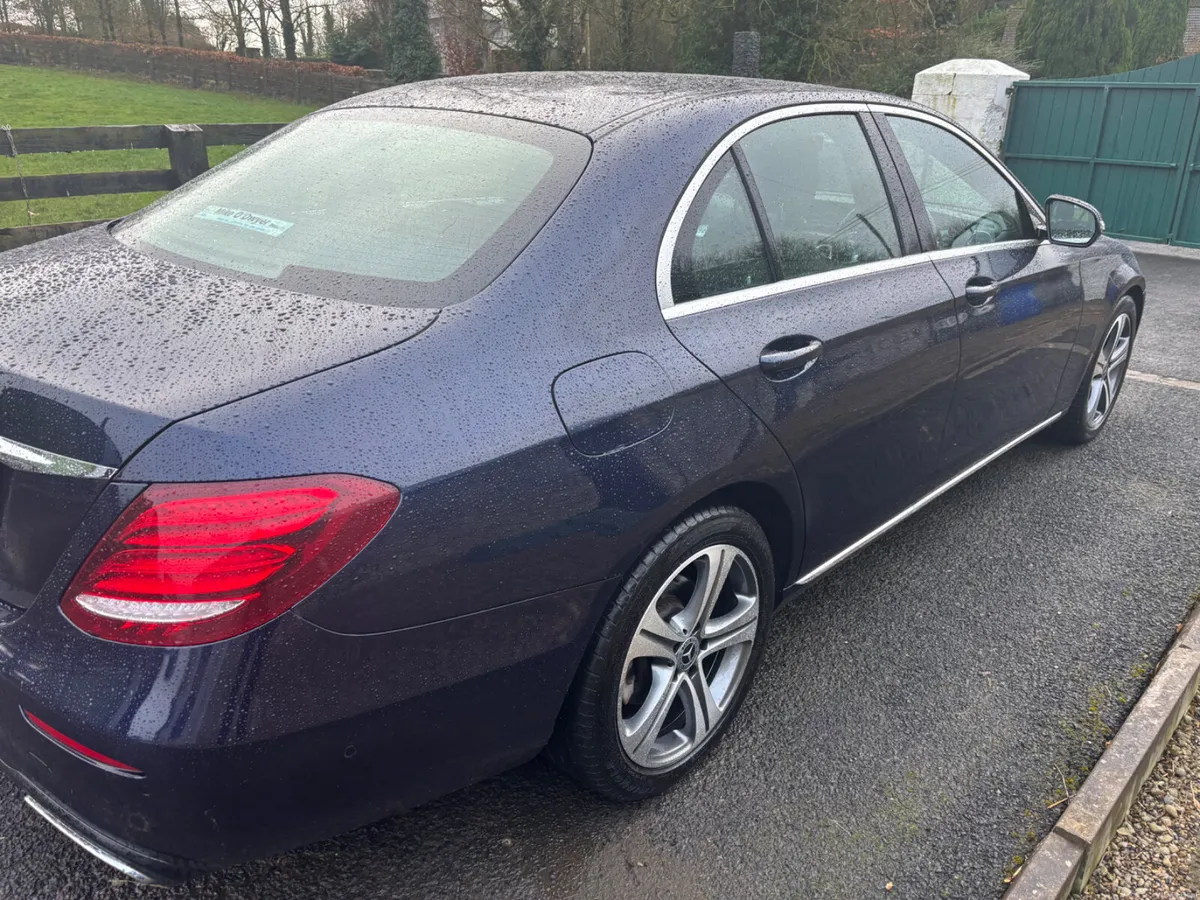 Mercedes-Benz E-Class 2019 Avantgarde - Image 4