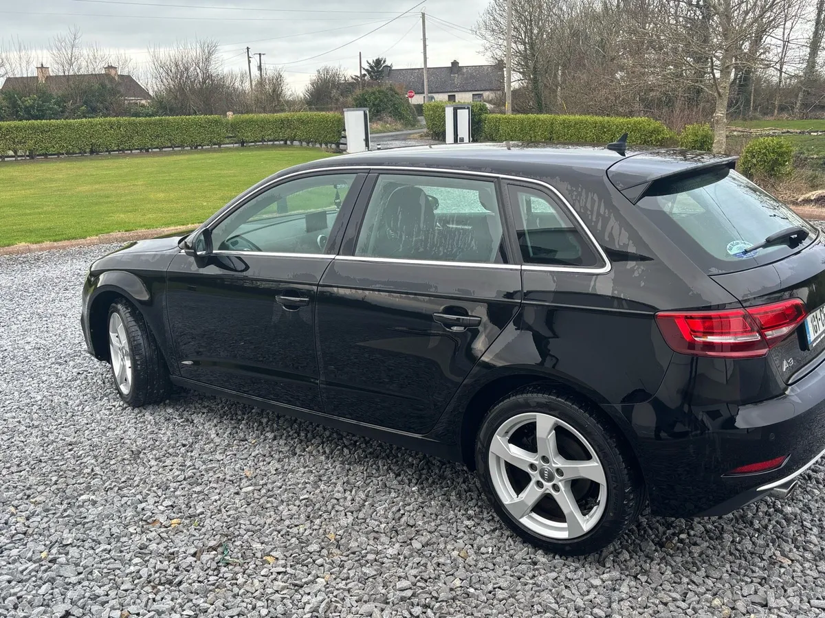 Audi A3 1.6tdi 116 Sportback. - Image 3