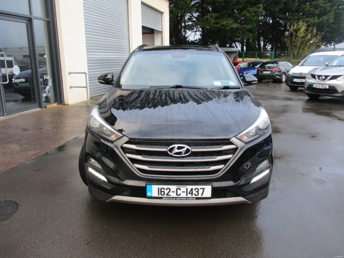 Hyundai Tucson  Premium 1.7 TD,2016 PAN ROOF - Image 2