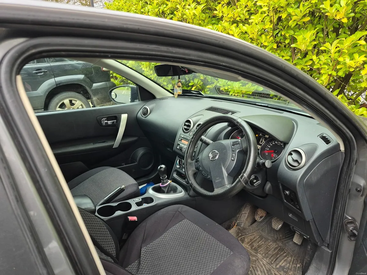 Nissan Qashqai 2010 - Image 1