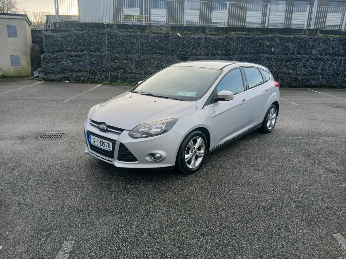 2012 Ford focus !! New nct !! - Image 3