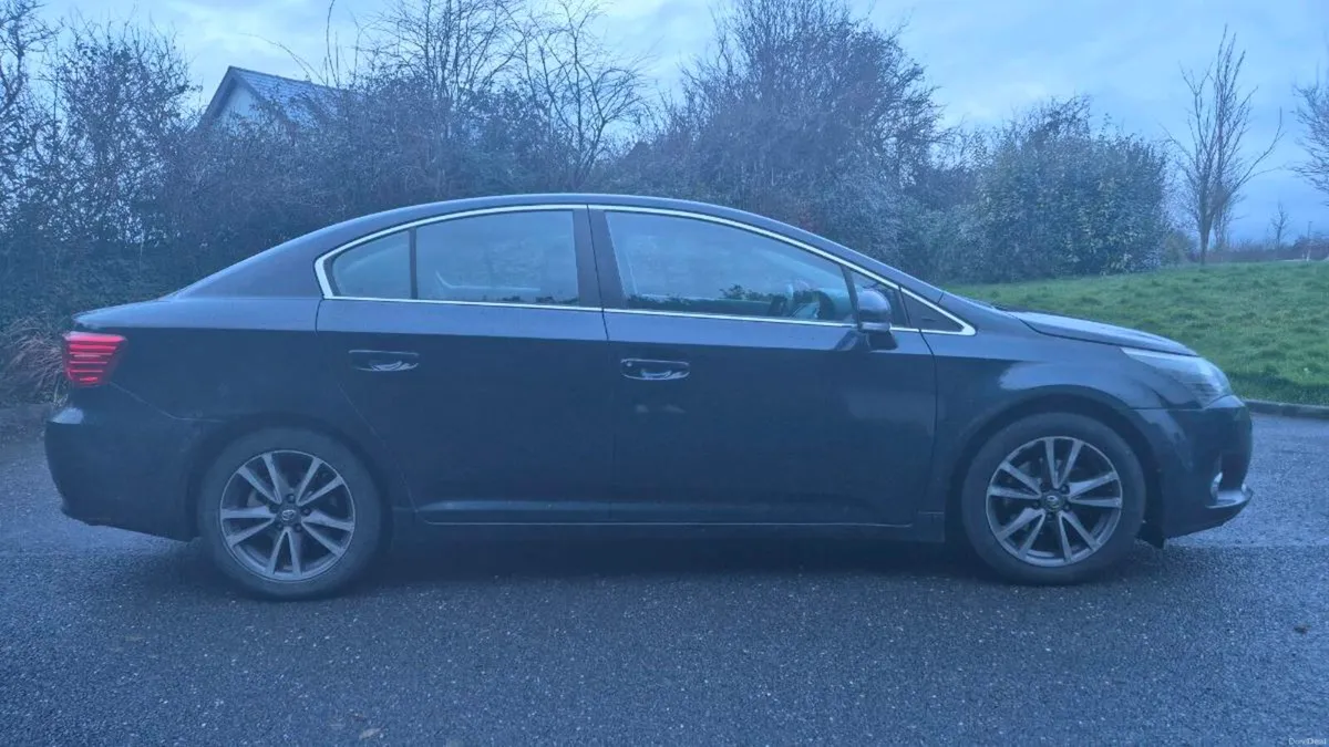 2012 Toyota Avensis 2.0 D-4D TR | Long NCT - Image 2