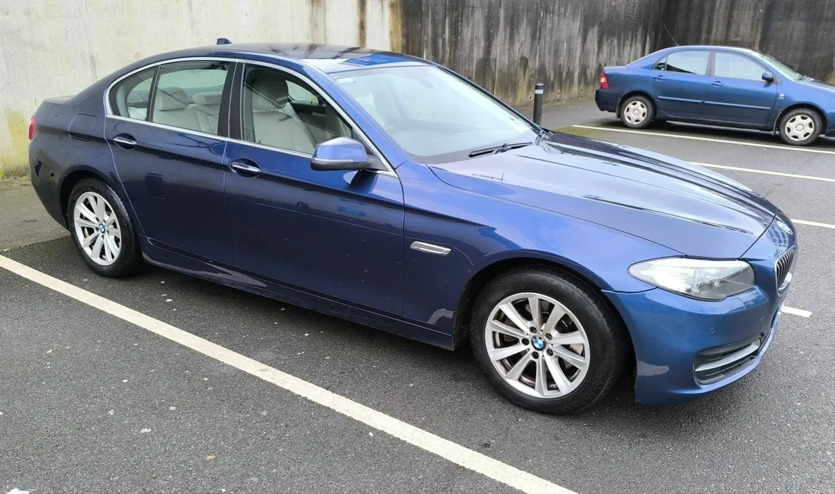 BMW 5-Series 2016 - Image 2