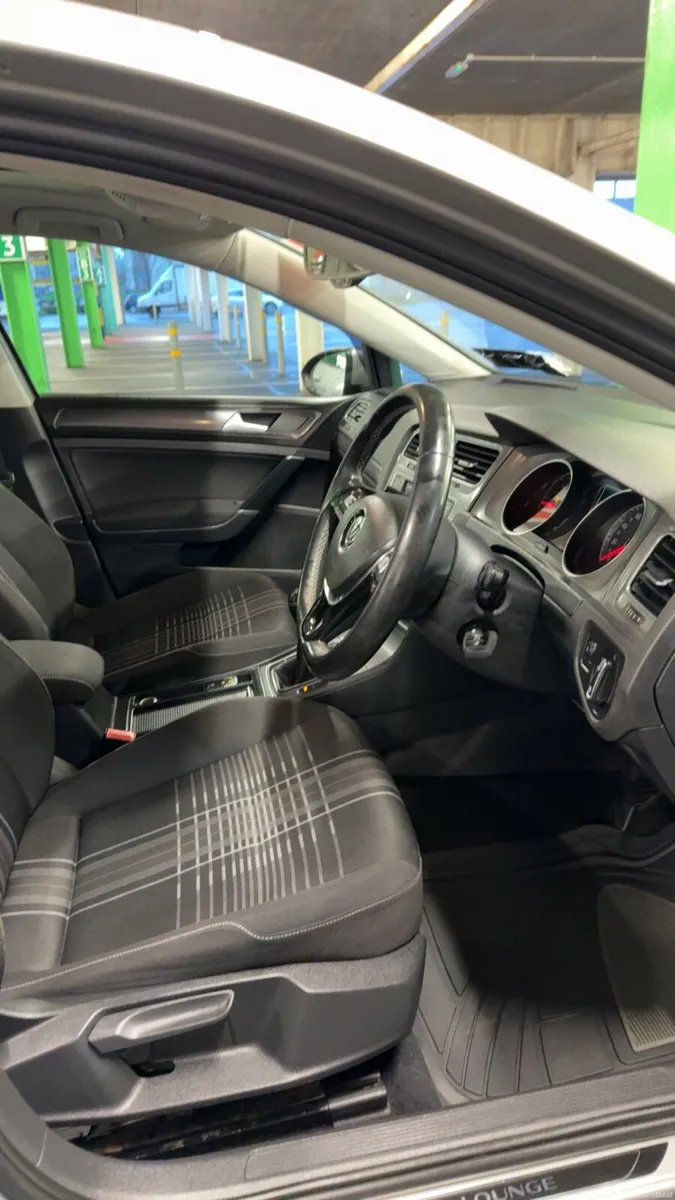 Volkswagen Golf - Image 2