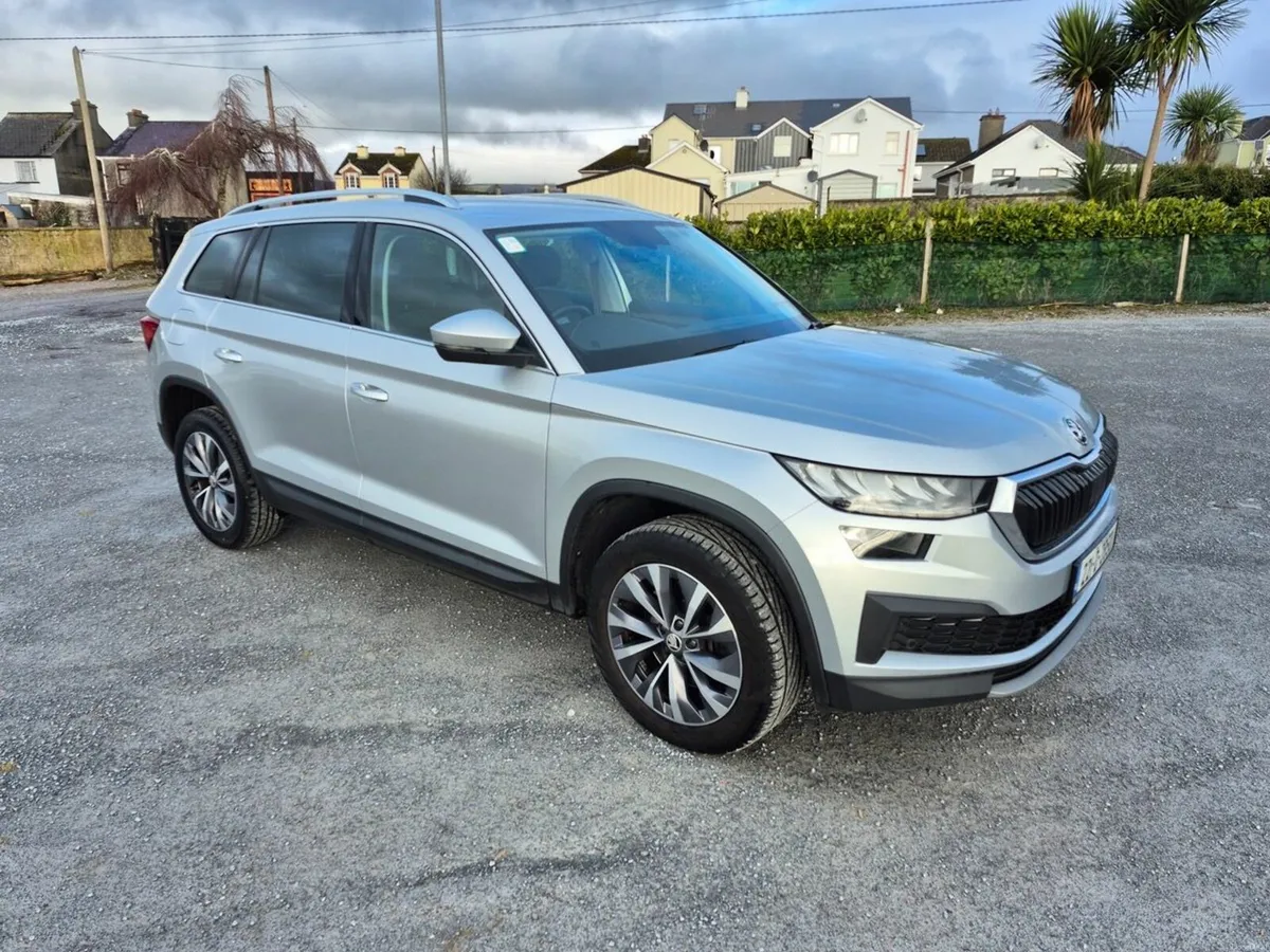 Skoda Kodiaq Amb 2022 2.0 Tdi Diesel Dsg  7 seater - Image 3