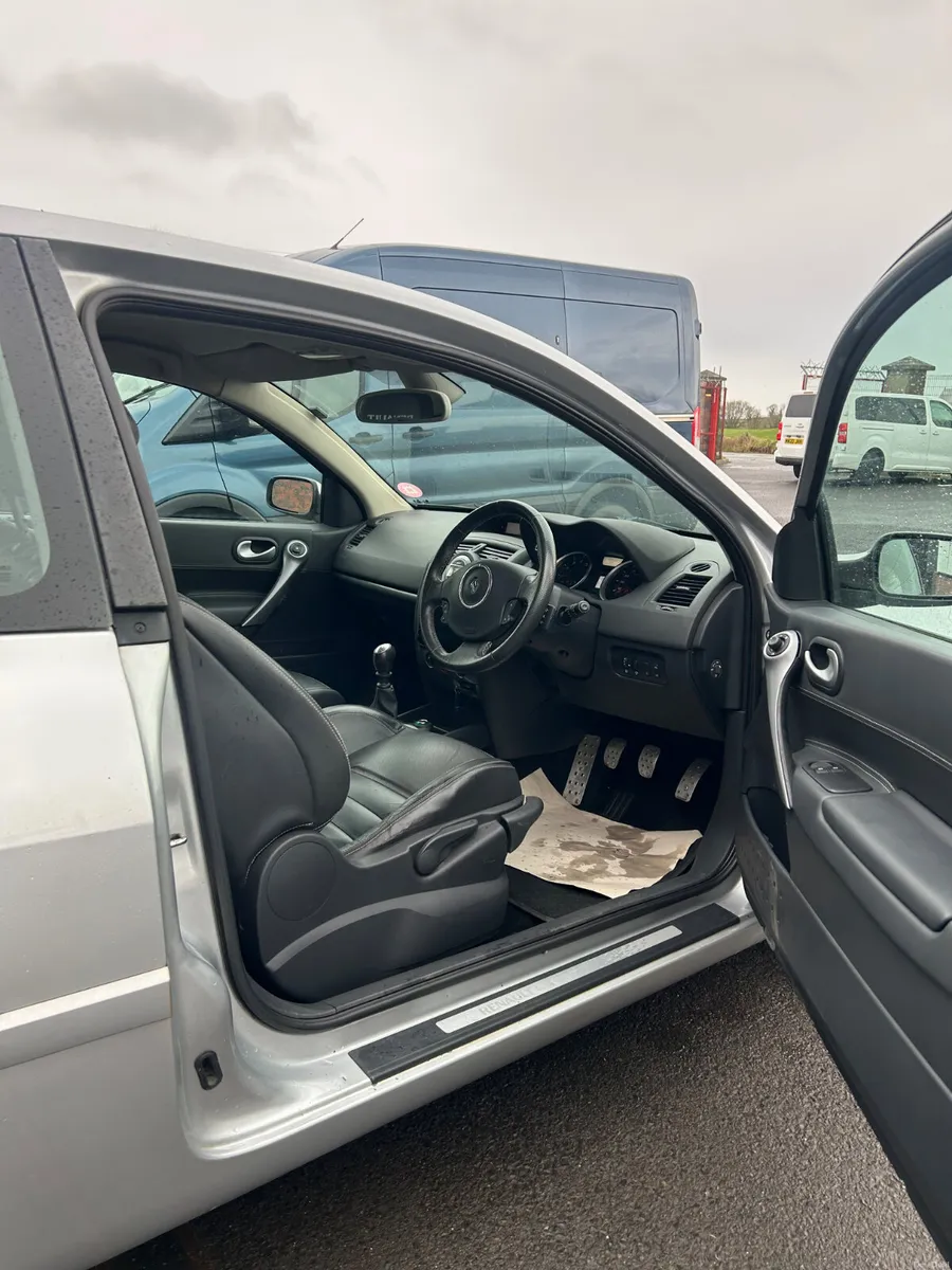 🔥Renault R Sport 2L Turbo⚡️ - Image 3