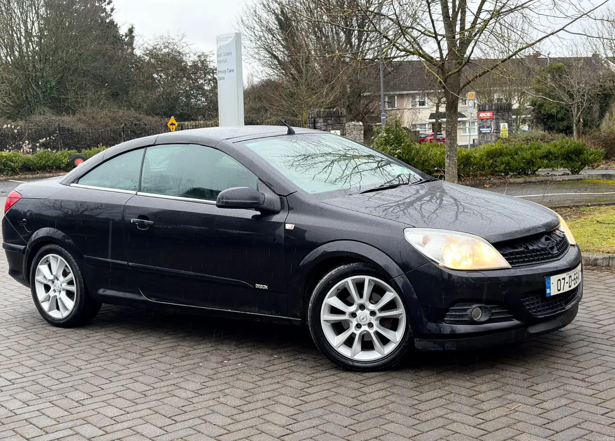 Opel Astra 2007 1.8 Petrol Cabriolet new nct 11/26 - Image 1