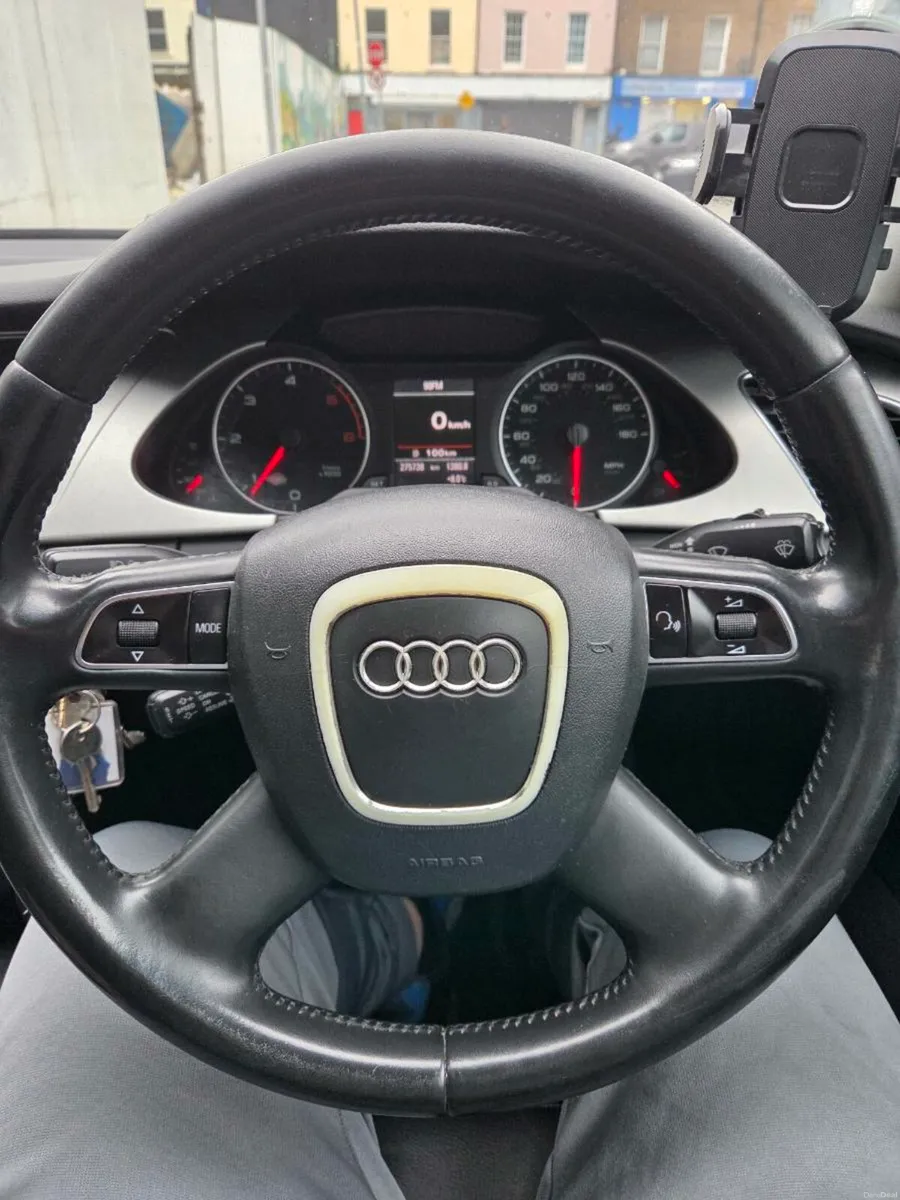 2011 audi a4 - Image 4