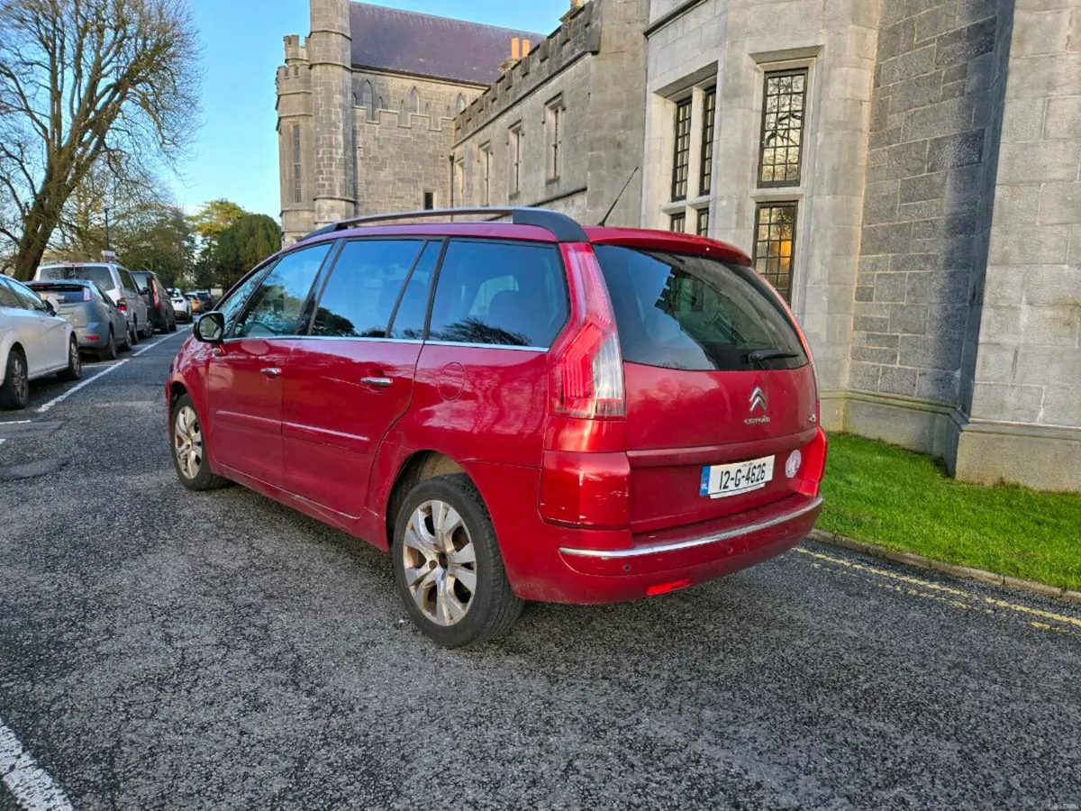 Citroen C4 Grand Picasso (7 seater) - Image 2
