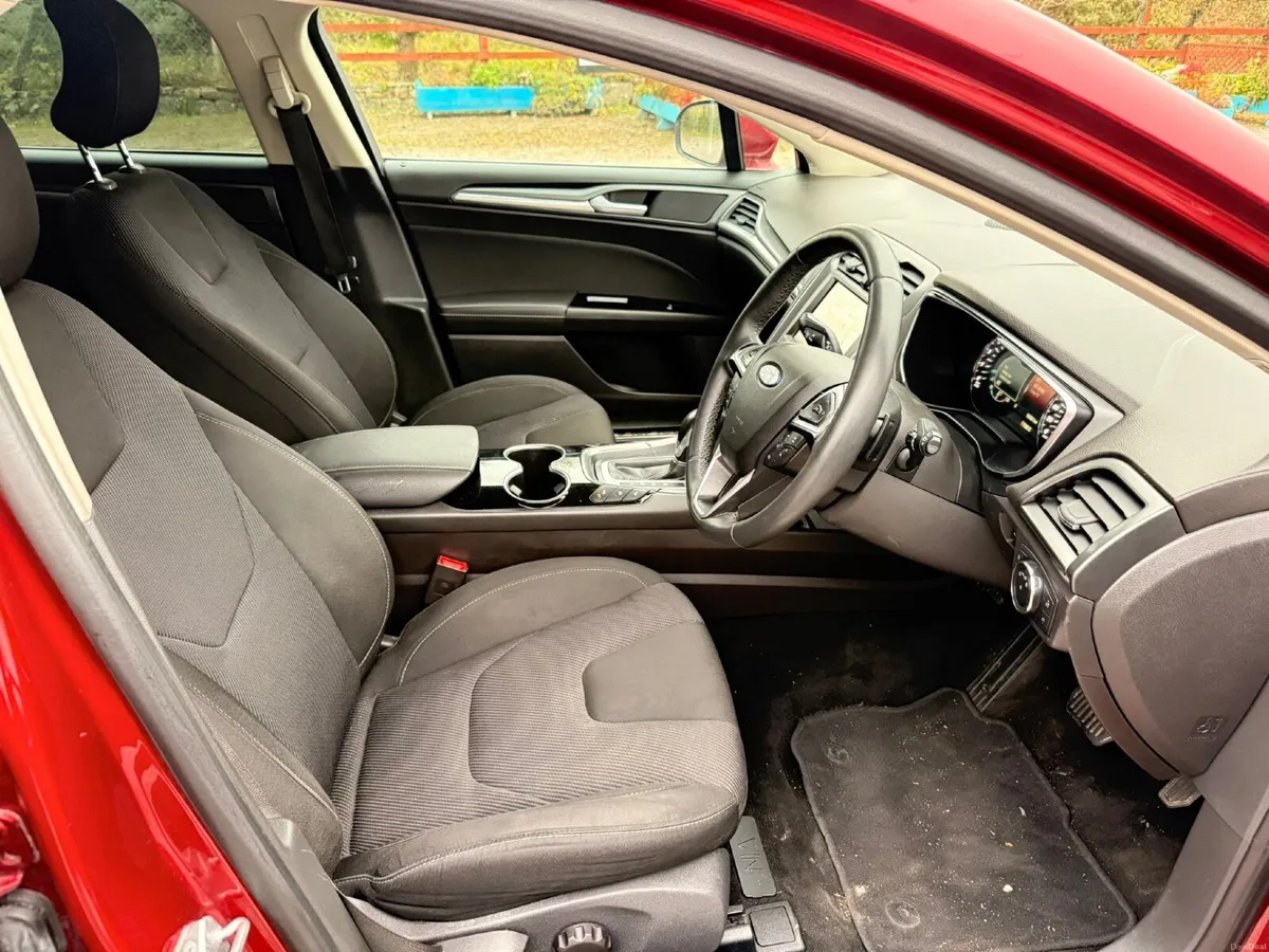 Ford Mondeo 2015 Top Spec - Image 6
