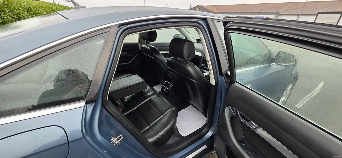 Audi A6 2009 - Image 4