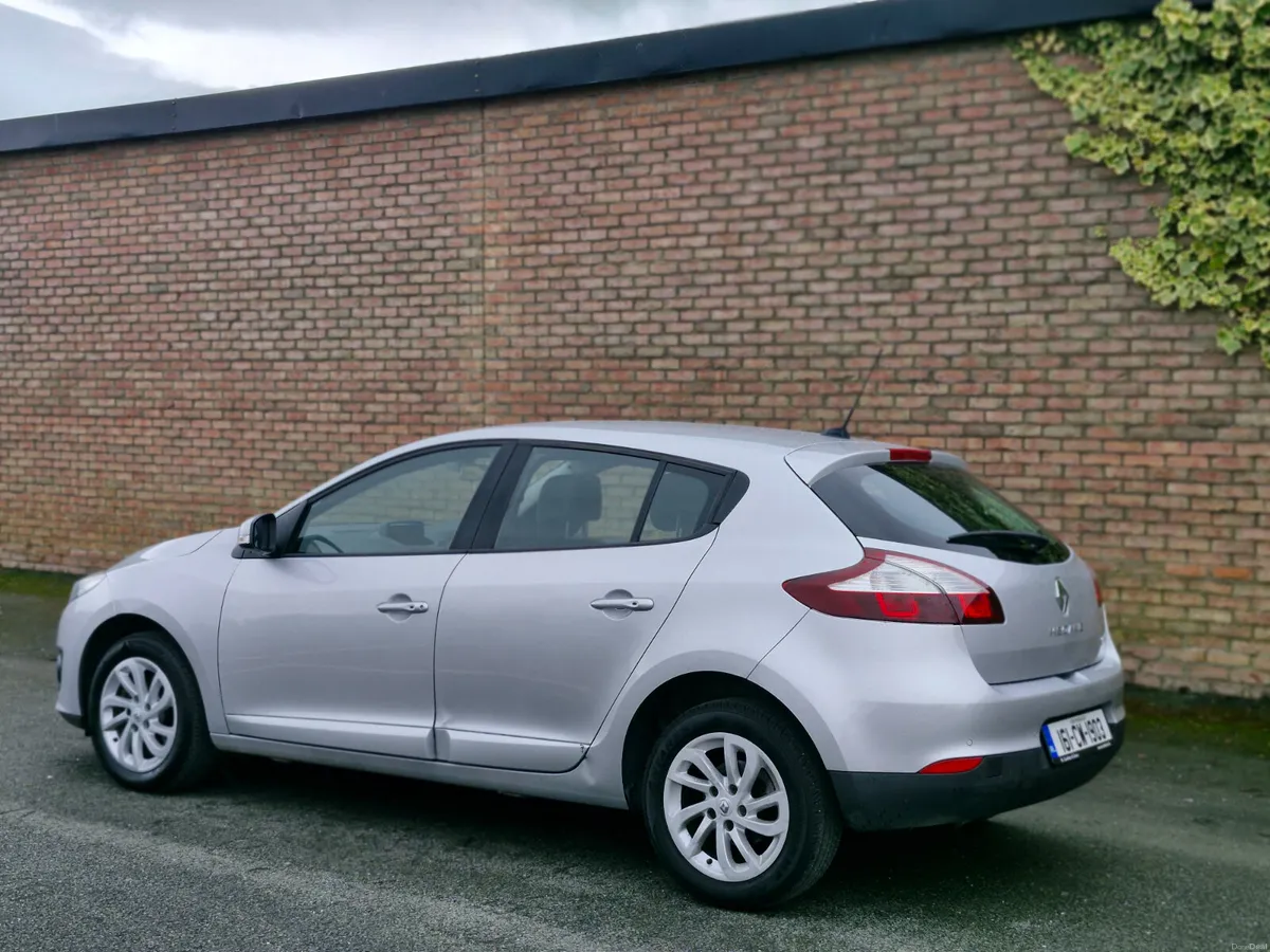 Renault Megane 1.5 DCI DYNAMIQUE NAV - Image 3