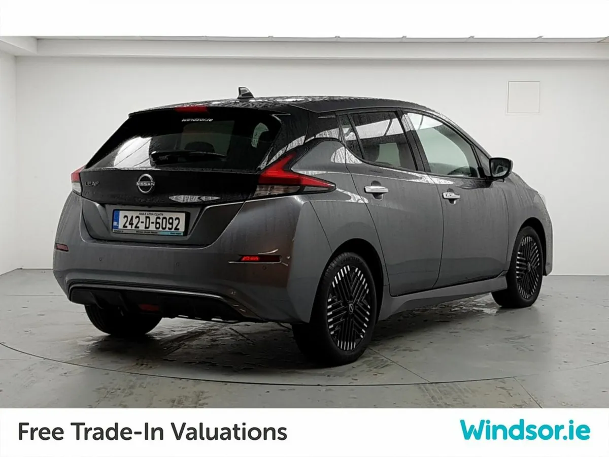 Nissan Leaf Leaf SV Premium 40 kWh - Image 3