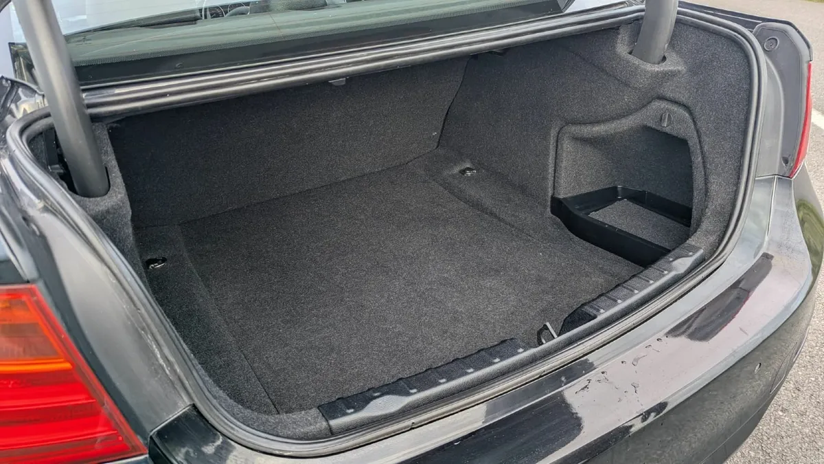 BMW 3-Series 2014 - Image 4