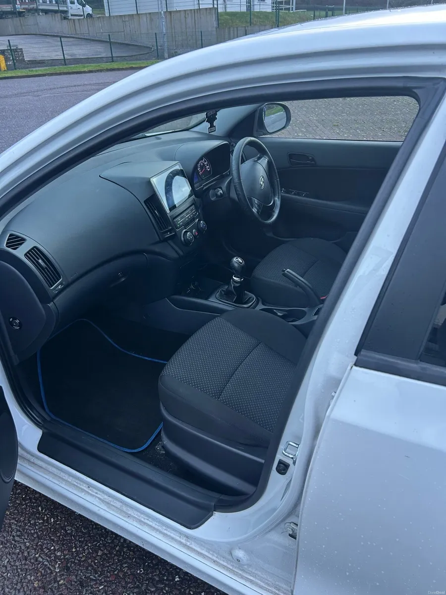 Hyundai i30 - Image 4