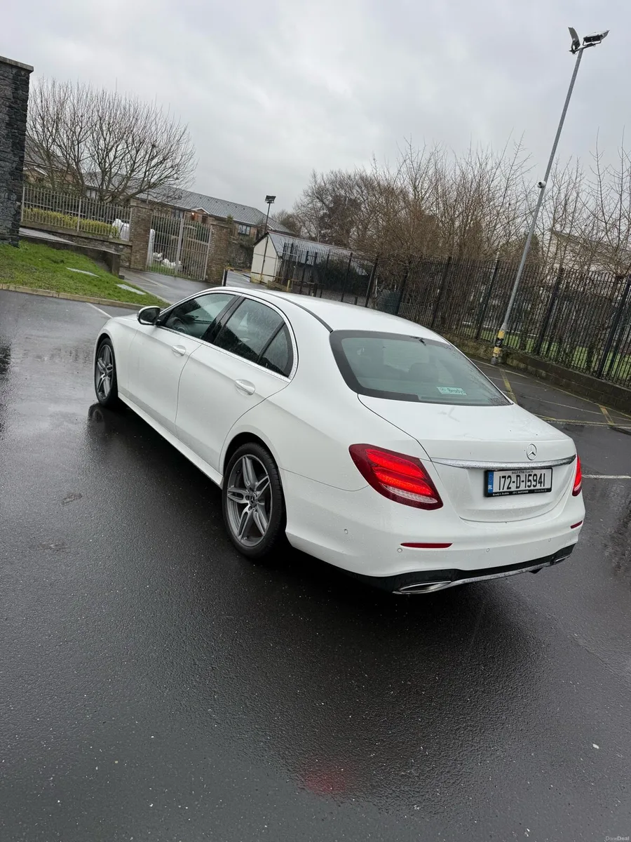 172 Mercedes-Benz E220d AMG - Image 4