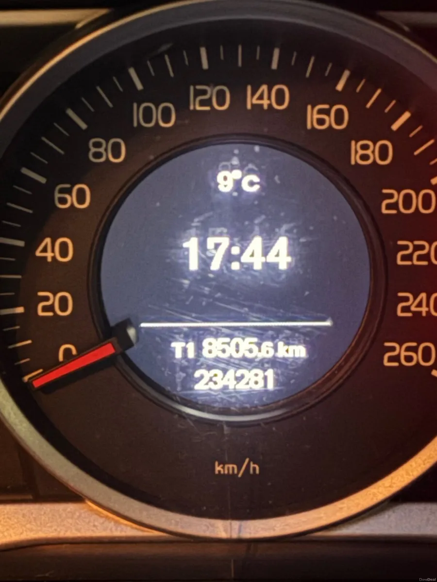 Volvo S60 2015 - Image 2