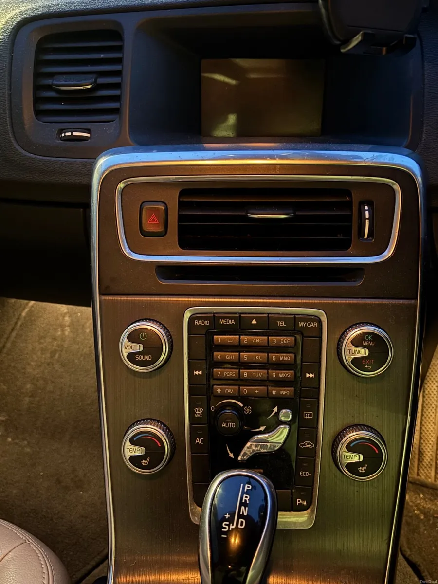 Volvo S60 2015 - Image 3