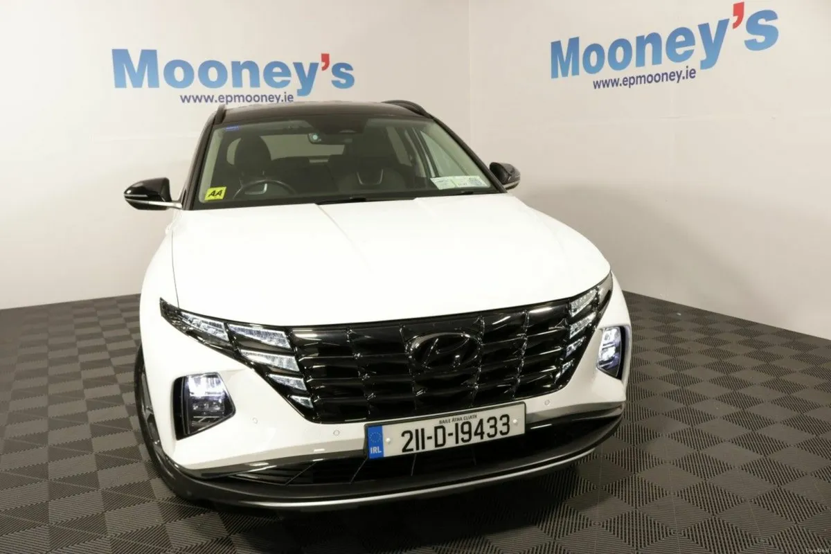 Hyundai Tucson HYBRID EXECUTIVE PLUS 1.6L PETROL A - Image 2