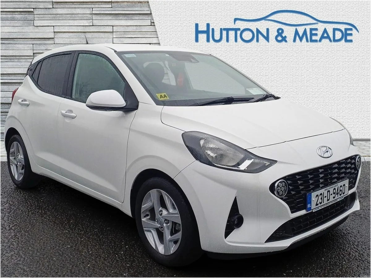 Hyundai i10 Delux 1.0 Petrol 5dr - Image 1