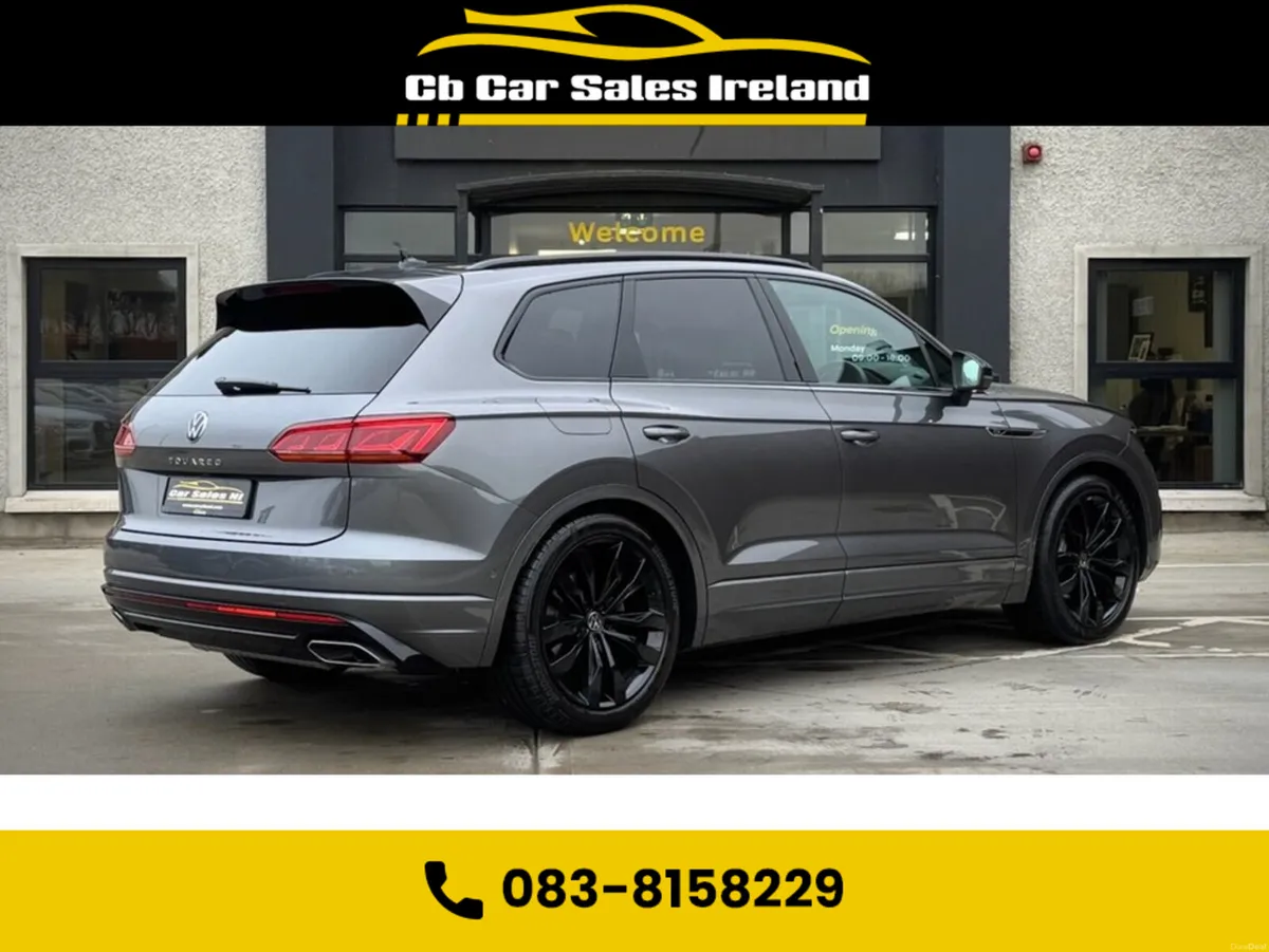 Volkswagen Touareg 3.0 TDI V6 Black Edition SUV 5d - Image 4