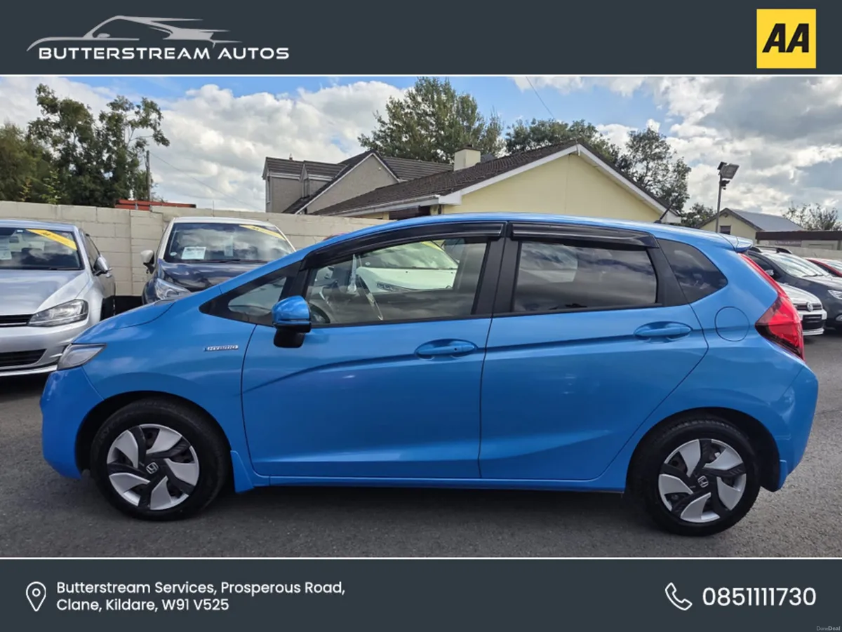 Honda Fit 1.5 HYBRID AUTO - Image 3