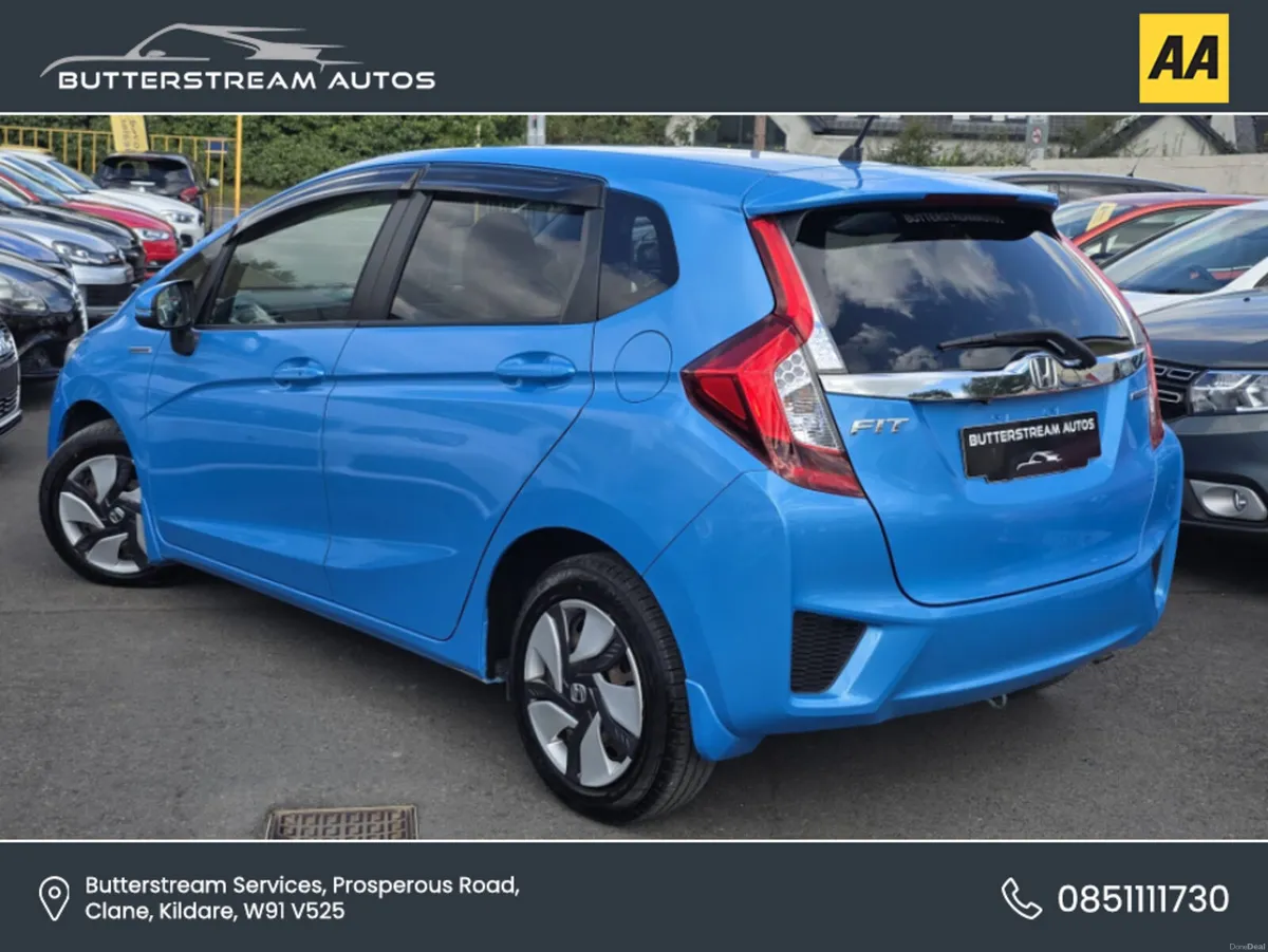 Honda Fit 1.5 HYBRID AUTO - Image 4