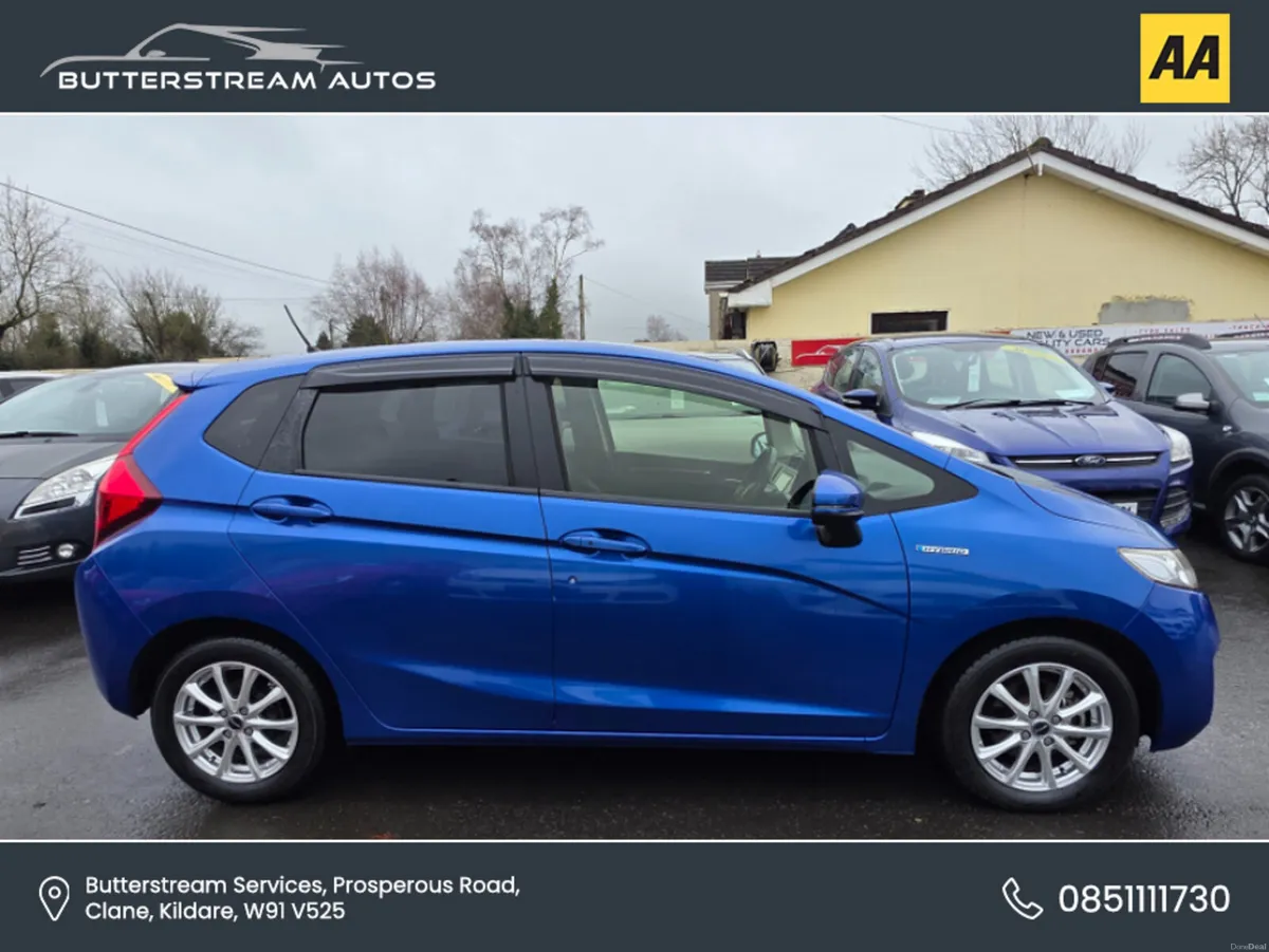 Honda Fit 1.5 HYBRID AUTO ONLY 50 K KMS - Image 3