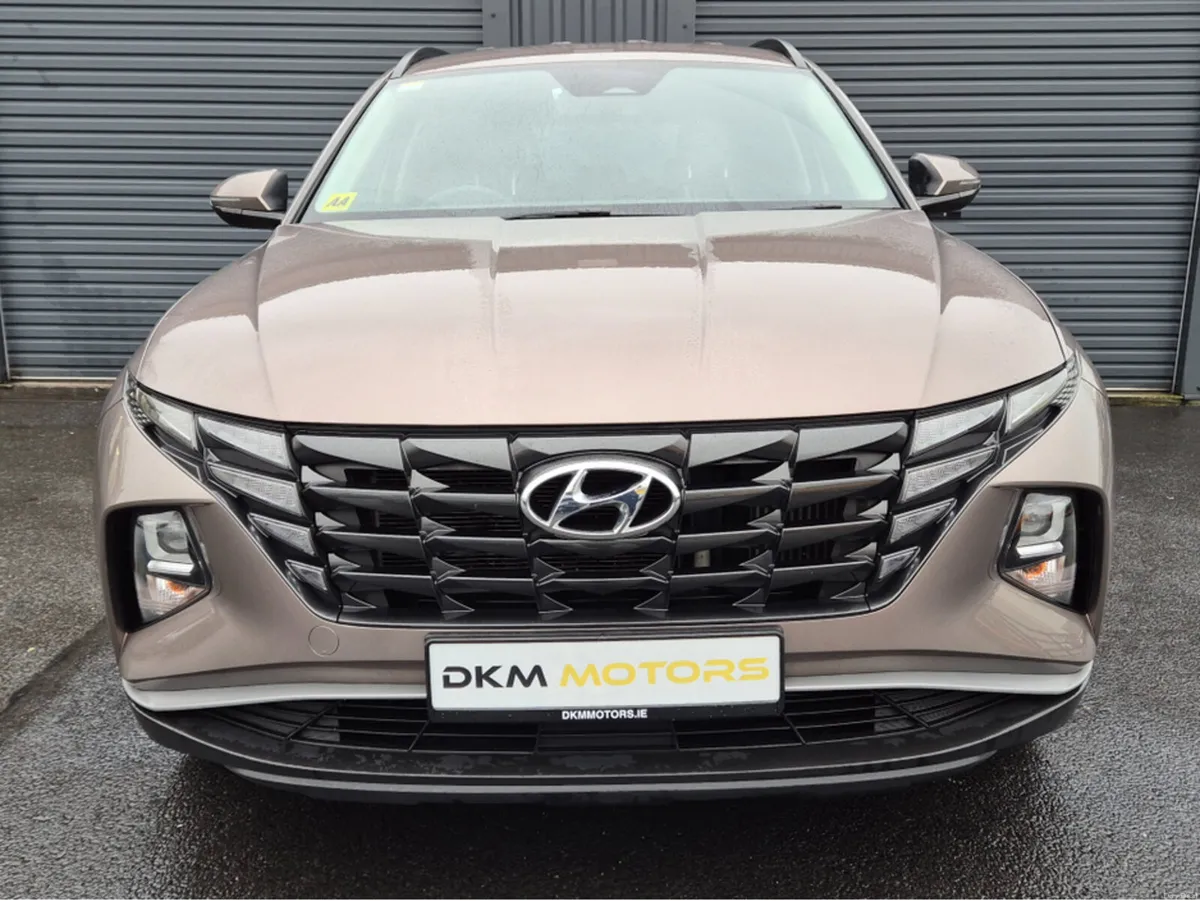 Hyundai Tucson EXECUTIVE 5DR - Image 2